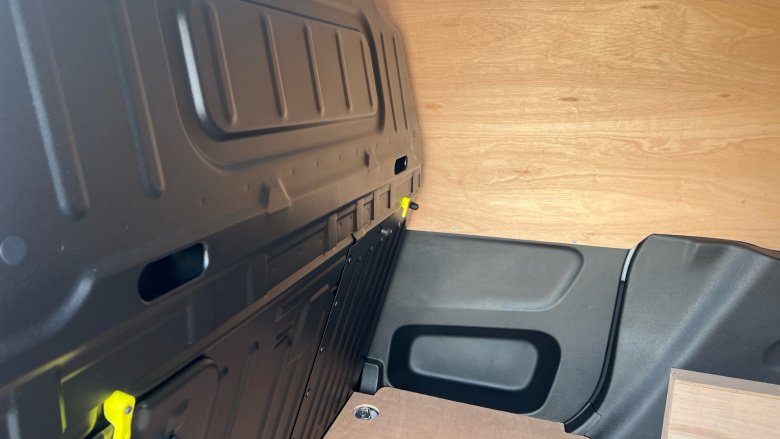 Peugeot Partner Standard Diesel 1.5 BlueHDi 100 Asphalt Van